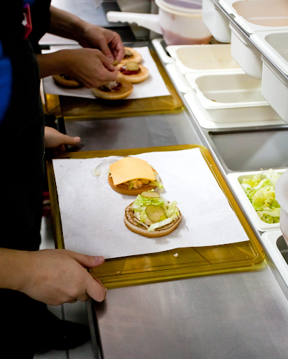 Preparación de alimentos en cocina